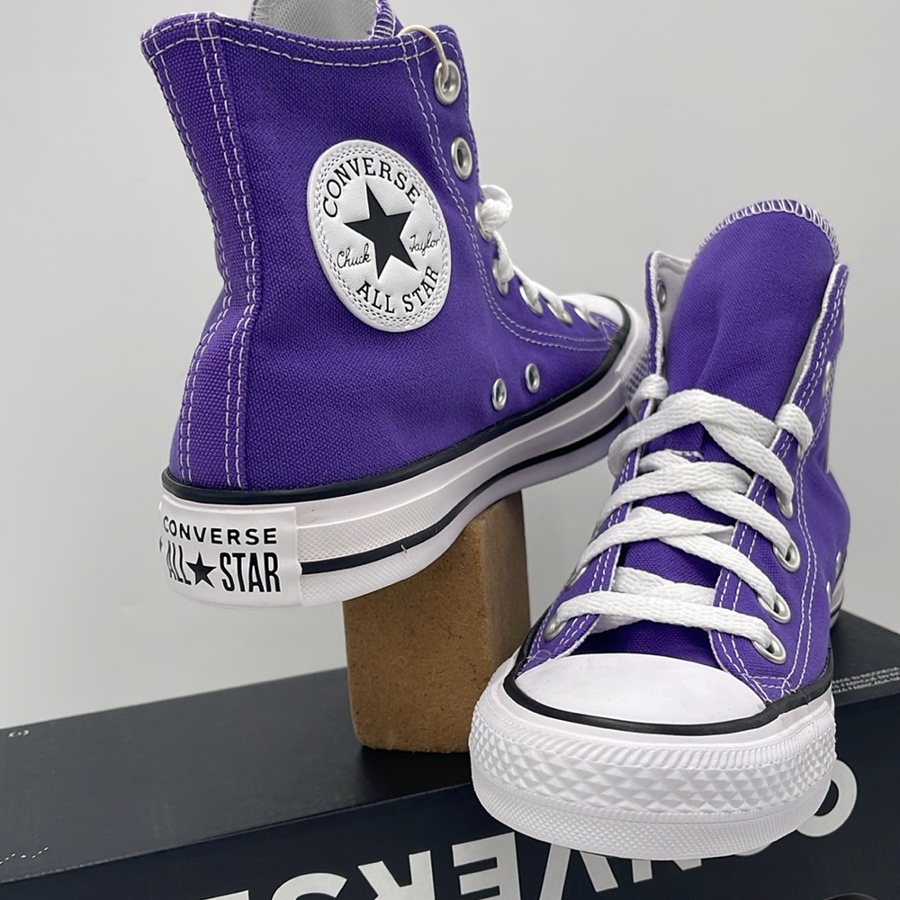 Converse Men’s Chuck Taylor All Star Hi B Grade Purple White 137833F Sneakers - Picture 8 of 16